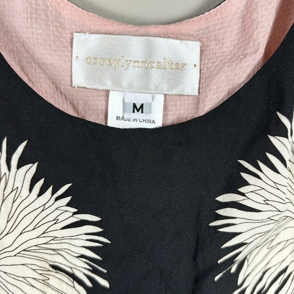 Corey Lynn Calter Sleevless Pink Floral Blouse - Picture 2 of 7